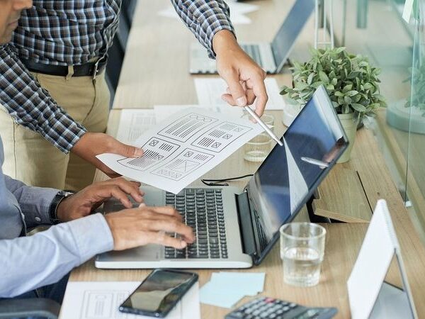 Giao diện website doanh nghiệp – Giao diện bắt mắt thu hút khách hàng